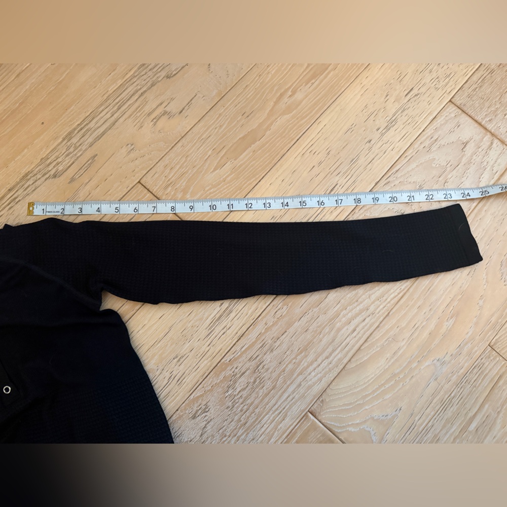 FREE PEOPLE Women Long Sleeve Henley Back Cutout Athleisure‎ Seamless M/L - Picture 6 of 7